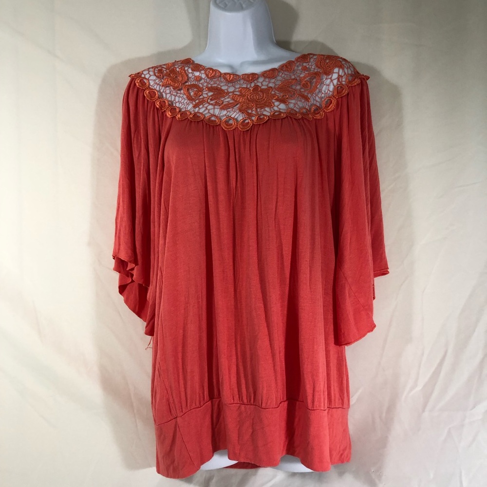 4 for $ 30 Ruby crochet neck short sleeve top xl